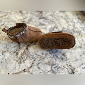 NWOT Chestnut Baby Uggs. New without box.